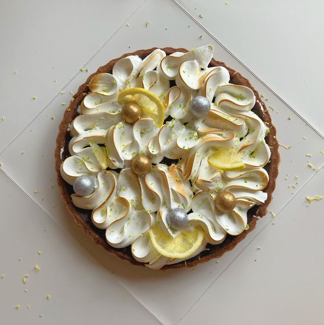Chocolate tart with piped chocolate cream